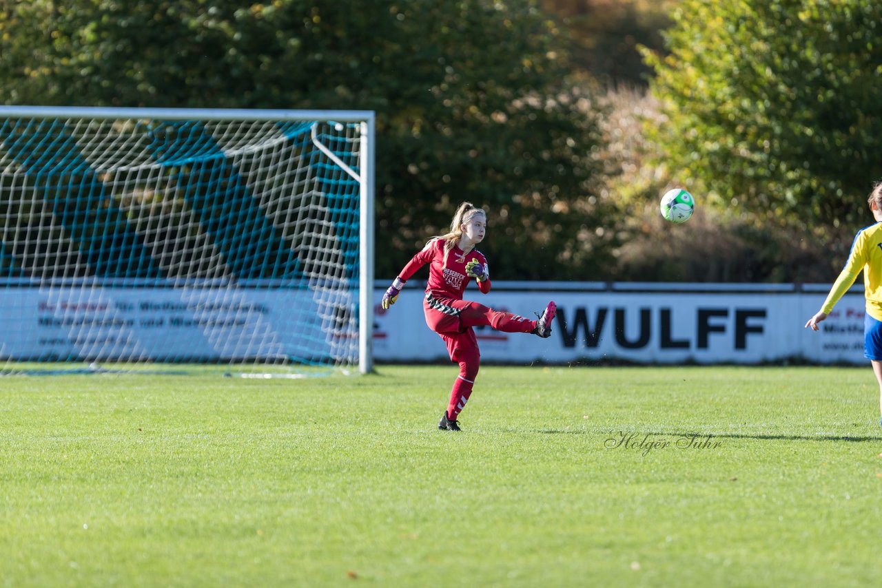 Bild 200 - wBJ TuS Felde - SV Henstedt Ulzburg : Ergebnis: 1:8